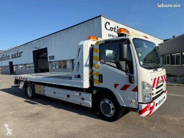 Camion dépannage Isuzu