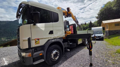 Camión grúa caja abierta Scania