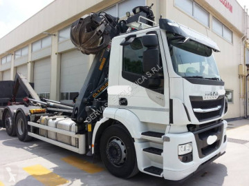 Камион мултилифт с кука Iveco