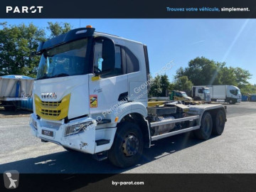 Камион мултилифт с кука Iveco