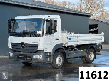 Lastbil tre vagnar Mercedes ny