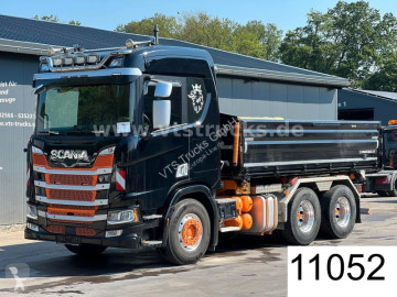 Lastbil tre vagnar Scania
