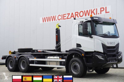 Камион мултилифт с кука Iveco нови