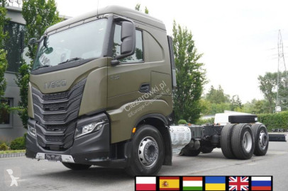 Камион шаси Iveco нови