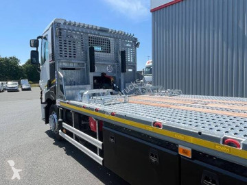 Camión porta máquinas Renault nuevo