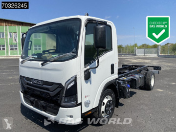 Isuzu