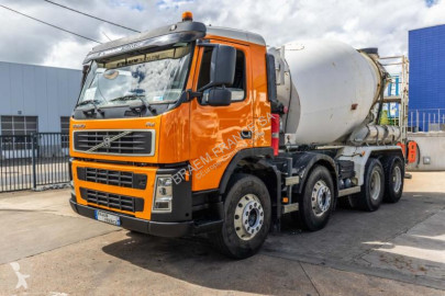 Kamion beton frézovací stroj / míchačka Volvo