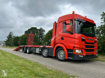 شاحنة حاملة سيارات Scania