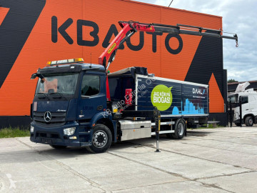 Камион кран Mercedes