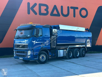 Камион Volvo FH 540 8x4*4 KORP&SON tank 9000 l + 11000 l year 2003 / vacuum Wittig RFW200 / pressure Uraca KD716 - 350 l/min - 150 BAR