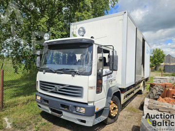 Камион Volvo FL6 15