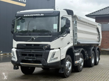 Camión volquete Volvo nuevo