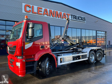 Камион мултилифт с кука Iveco