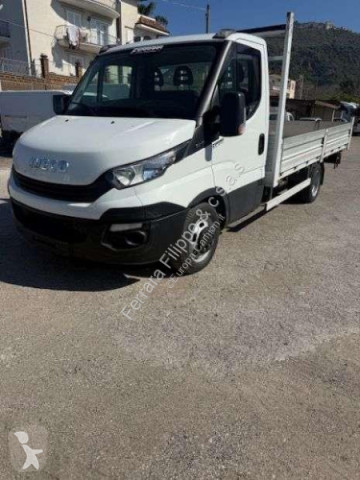 شاحنة منصة حواجز الحاوية Iveco
