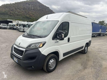 Camión furgón Peugeot