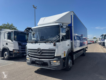 Камион мултилифт с кука Mercedes