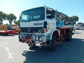 شاحنات أخرى Renault
