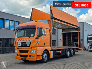 MAN box truck