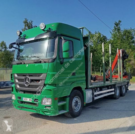 Камион камион за превоз на трупи Mercedes