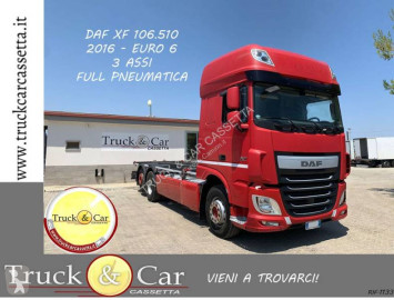 Камион контейнеровоз DAF