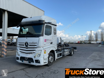 Camion châssis Mercedes