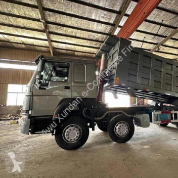 Камион Howo 12 WHEELS