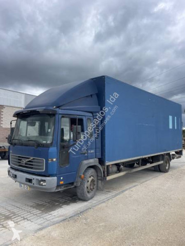 Ciężarówka Volvo FL 220