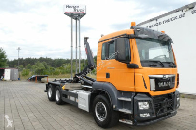 Камион MAN TG TG-S 26.500 6x6H Abrollkipper Hiab XR18S51