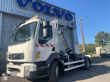 Камион мултилифт с кука Volvo