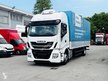 Camión tautliner (lonas correderas) Iveco