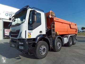 Camión volquete Iveco