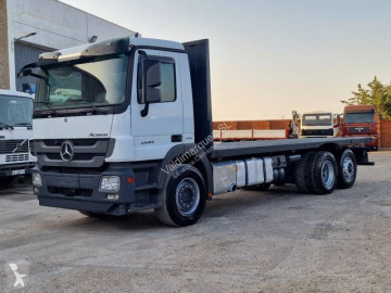 Камион шпригли Mercedes