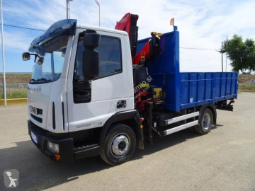 Camión grúa caja abierta Iveco