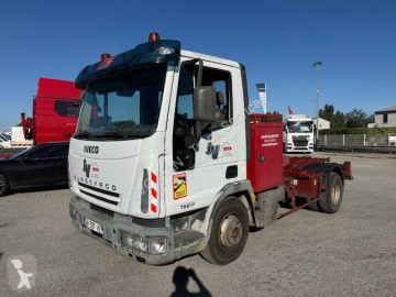 Camión portacontenedor de gancho Iveco