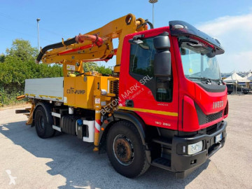 Camión bomba de hormigón Iveco