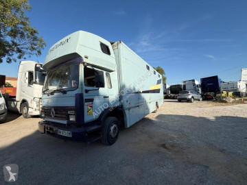 Камион Renault Midliner 230