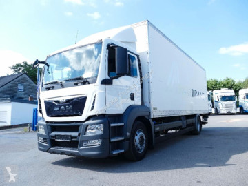 Camion fourgon MAN