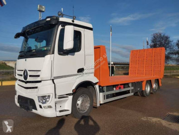 Do transportu sprzętów ciężkich Mercedes