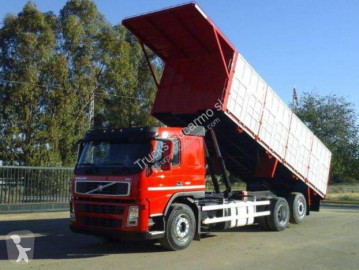 Камион самосвал Volvo