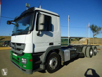 MercedesActros2544
