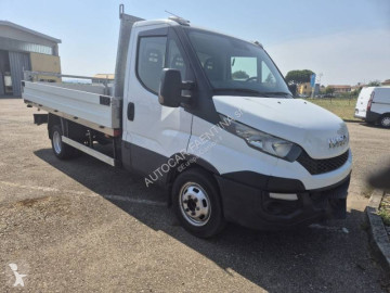 Ciężarówka platforma Iveco