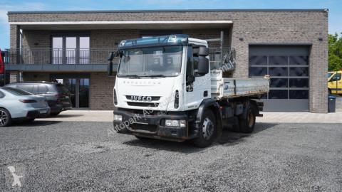 شاحنة قلابة ذات تفريغ خلفي وجانبي Iveco
