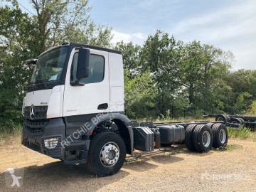Camion châssis Mercedes