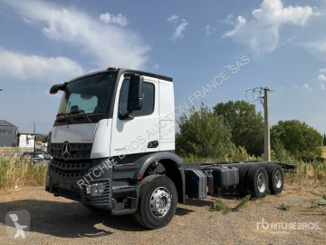 Camion châssis Mercedes