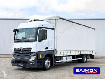 Камион подвижни завеси Mercedes