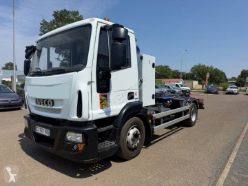 Камион мултилифт с кука Iveco