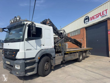 MercedesAxor2533
