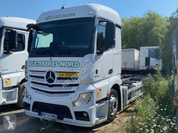 Камион контейнеровоз Mercedes