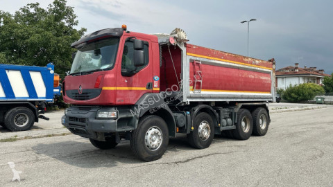 شاحنة قلابة ذات تفريغ خلفي وجانبي Renault