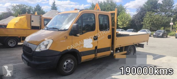 Камион платформа Iveco